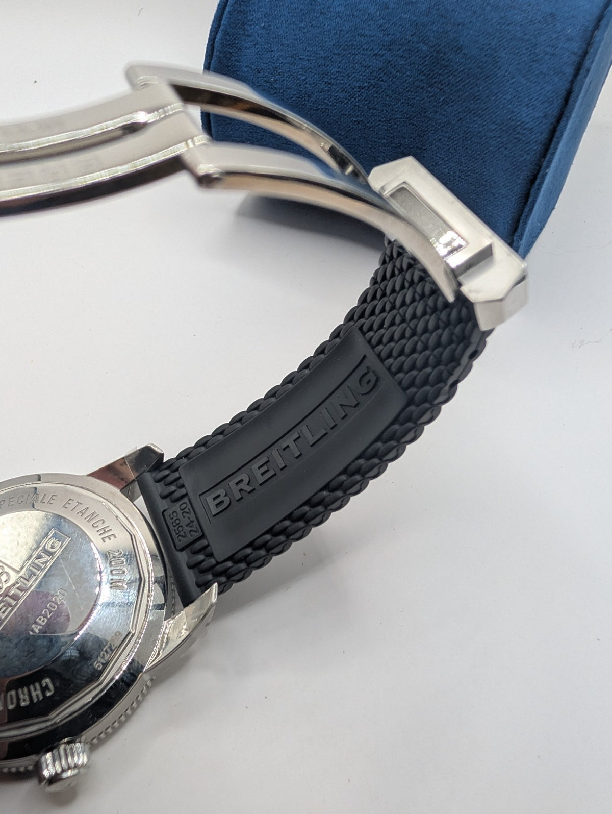 Breitling Superocean Heritage II B20 46mm Black Auto AB2020 Rubber Deployant