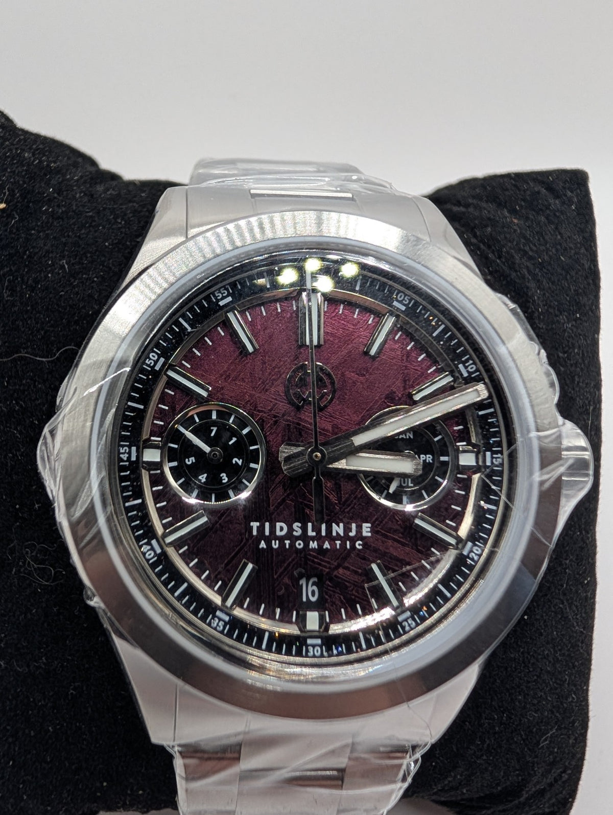Henry Archer Tidslinje Meteorite – Spectral Red